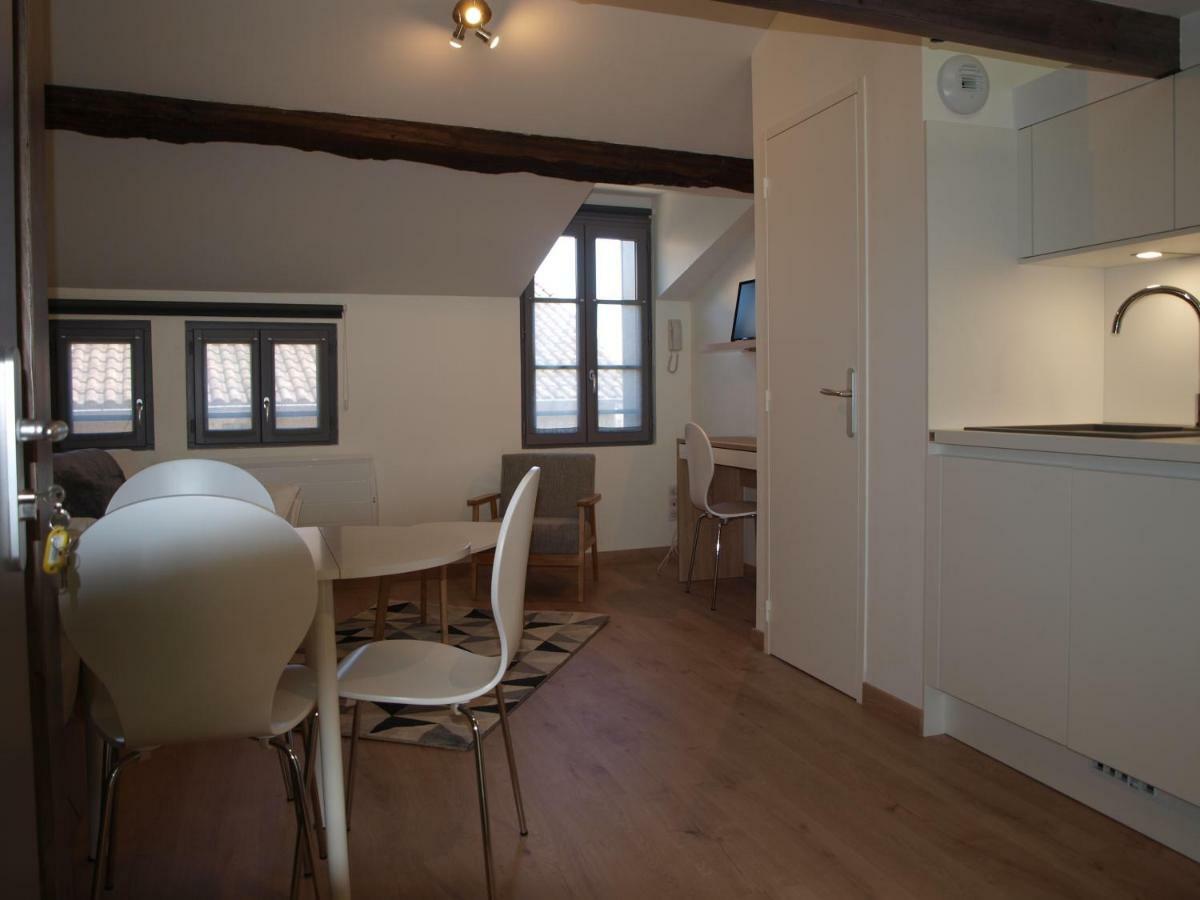 Appart Face Au Mail Limoges Exterior photo